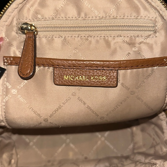 🔥🔥🔥Michael Kors Small Mini Erin Leather Convertible Backpack - Picture 11 of 15